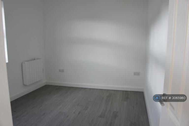 Flat Grosvenor Road in Rugby
