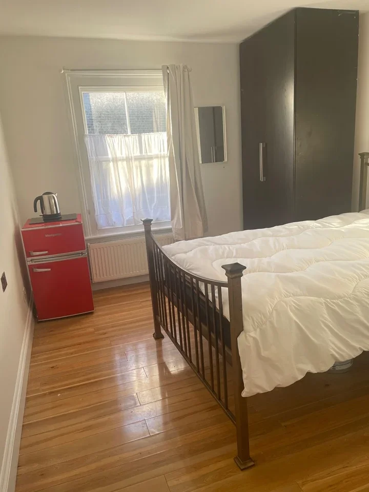 Room Nightingale Road in Greater London