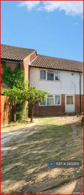 House Brambles Farm Drive in Greater London