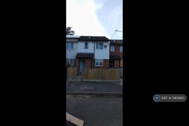 House Brambles Farm Drive in Greater London