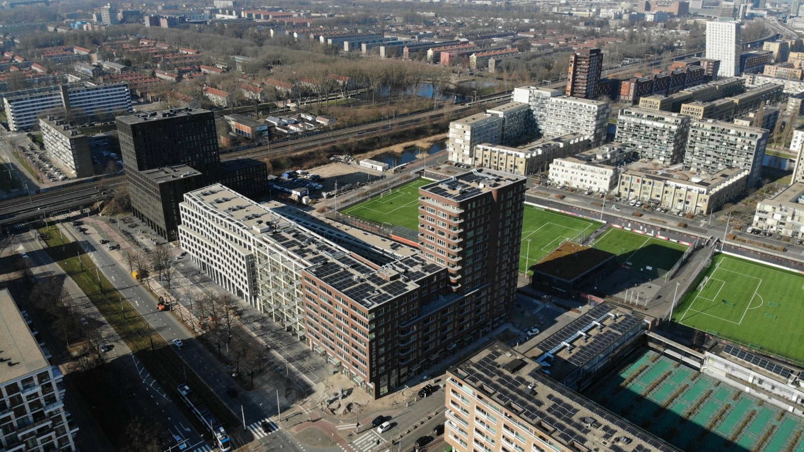Flat Rinus Michelslaan in Amsterdam