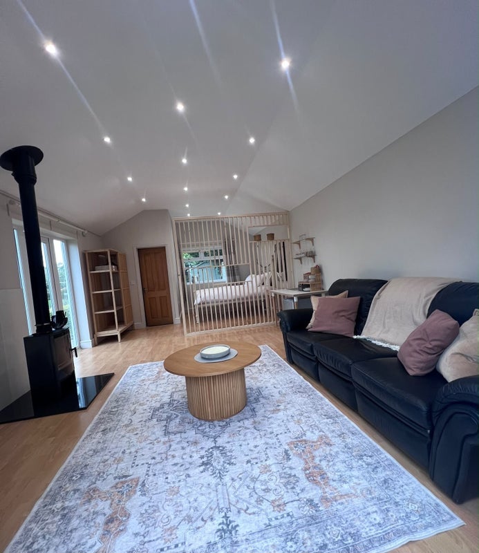 Room London Road in Allostock