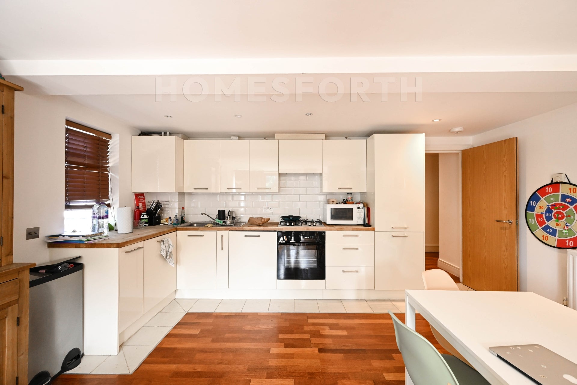 Flat Okehampton Road in Greater London