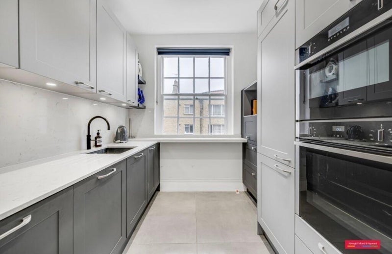 Room Dorset Square in City of Westminster
