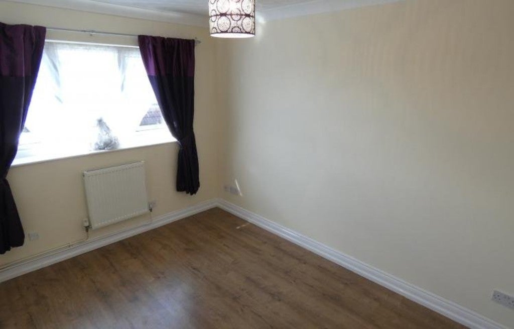 House Odell Close in Kempston