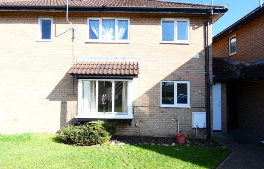 House Odell Close in Kempston