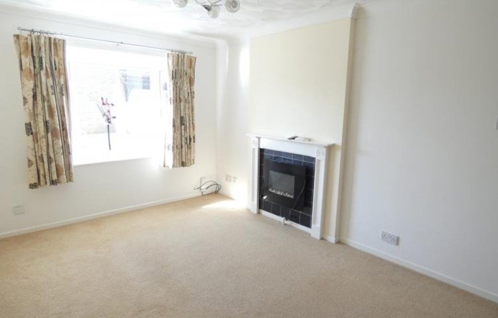 House Odell Close in Kempston