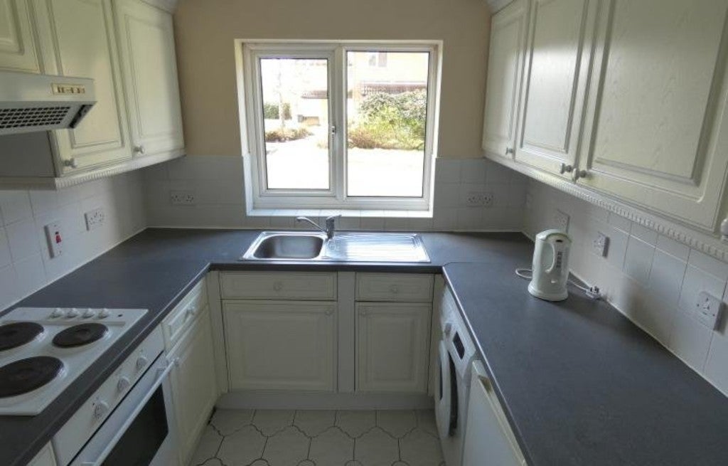 House Odell Close in Kempston