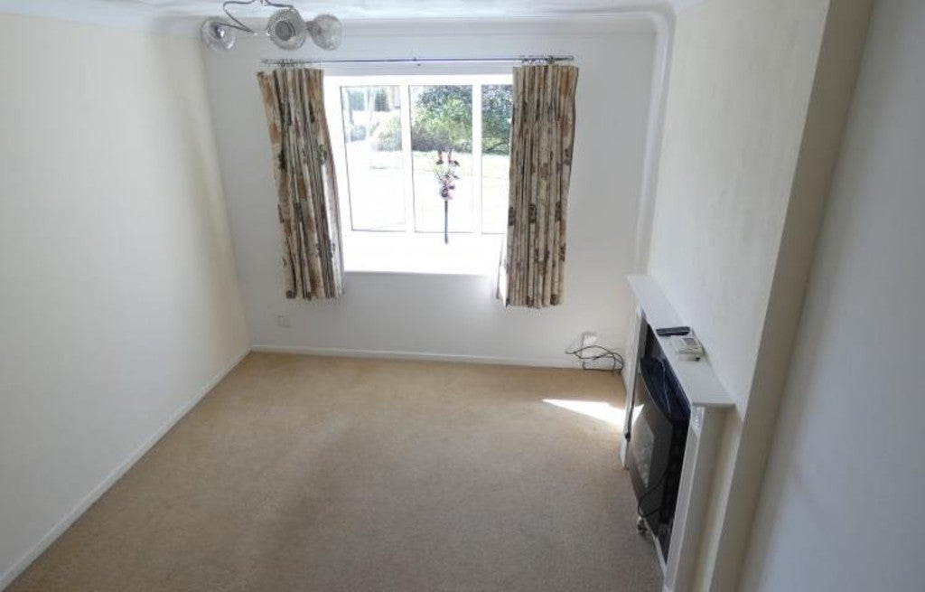 House Odell Close in Kempston