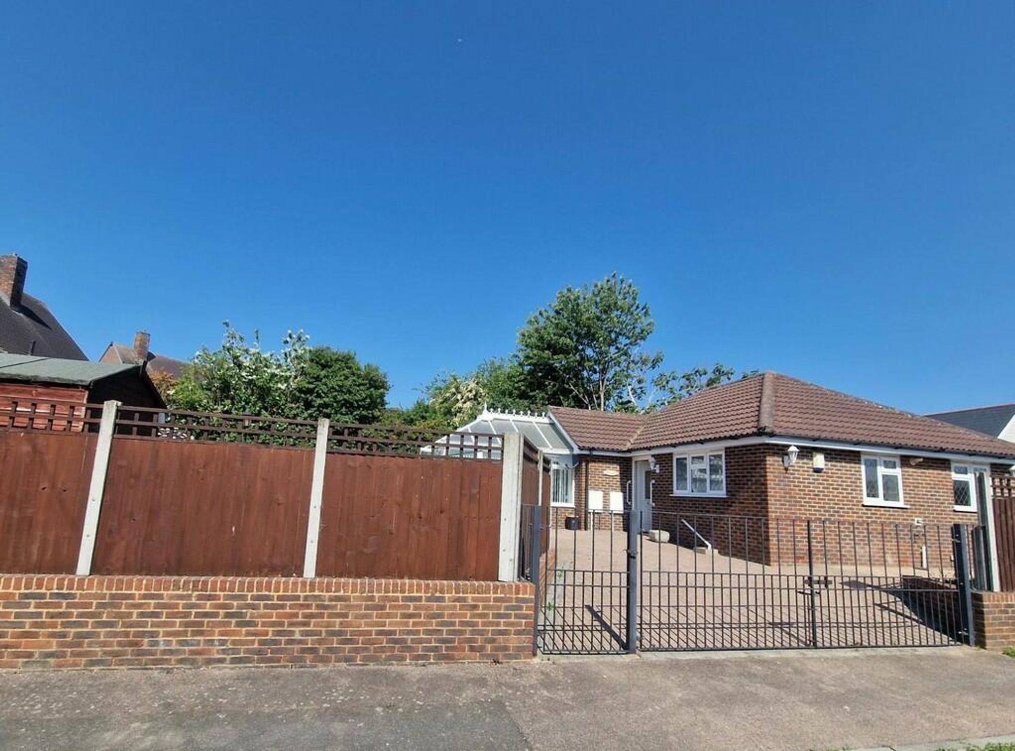 House Covey Hall Road in Tonbridge and Malling