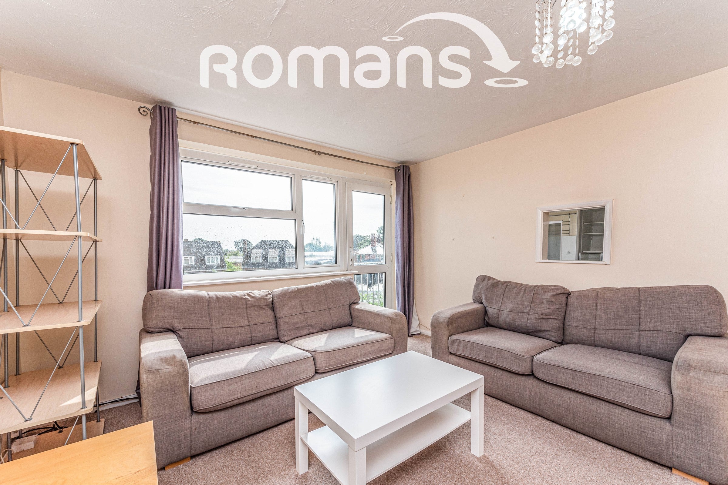 Flat Langdale Gardens in Earley