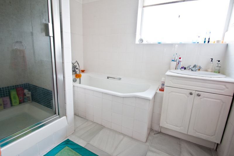 Room Friary Road in Greater London