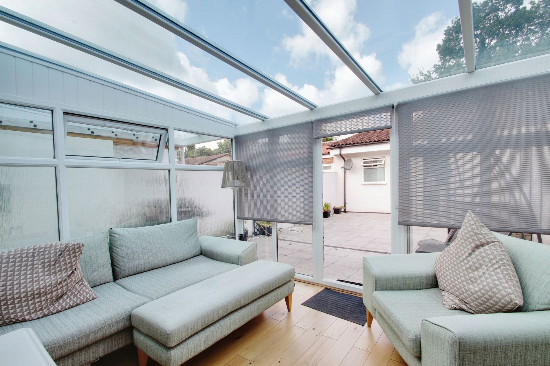 House Hadley Gardens in Greater London