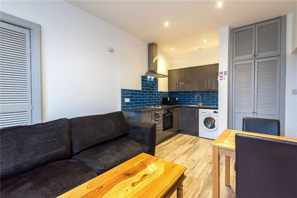 Flat Caledonian Road in City of Edinburgh