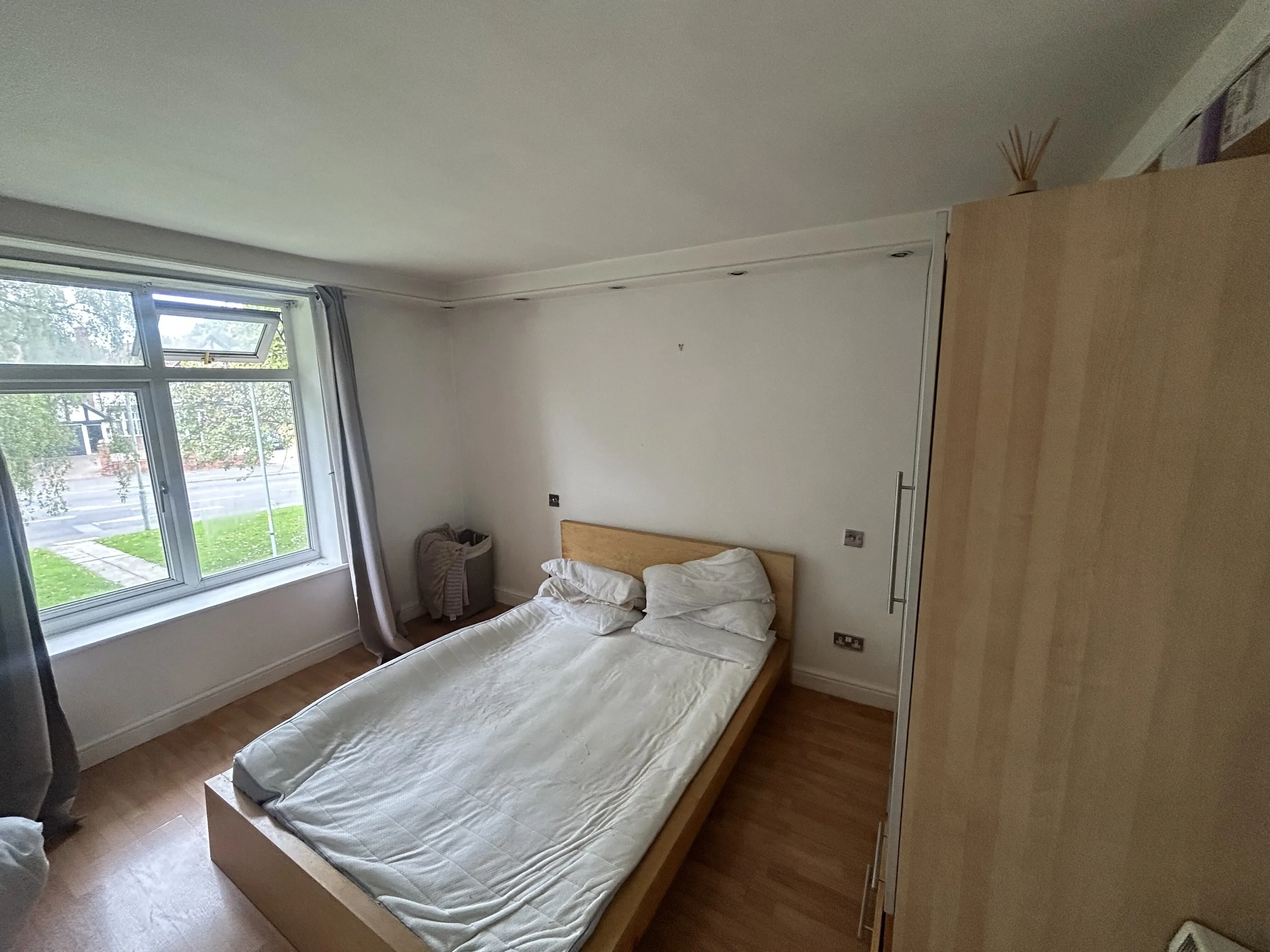 Flat Merridale Court in Wolverhampton