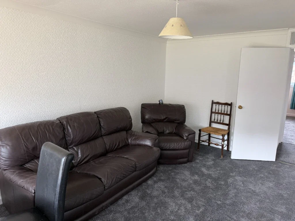 Flat Stenhouse Street West in City of Edinburgh