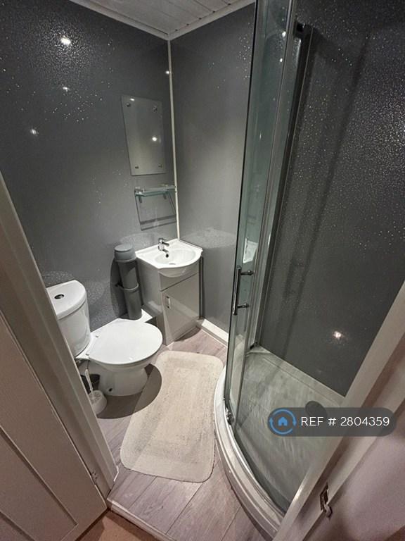 Room Howerts Close in Southampton