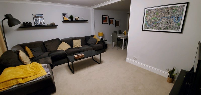 Room Wensleydale in Crawley