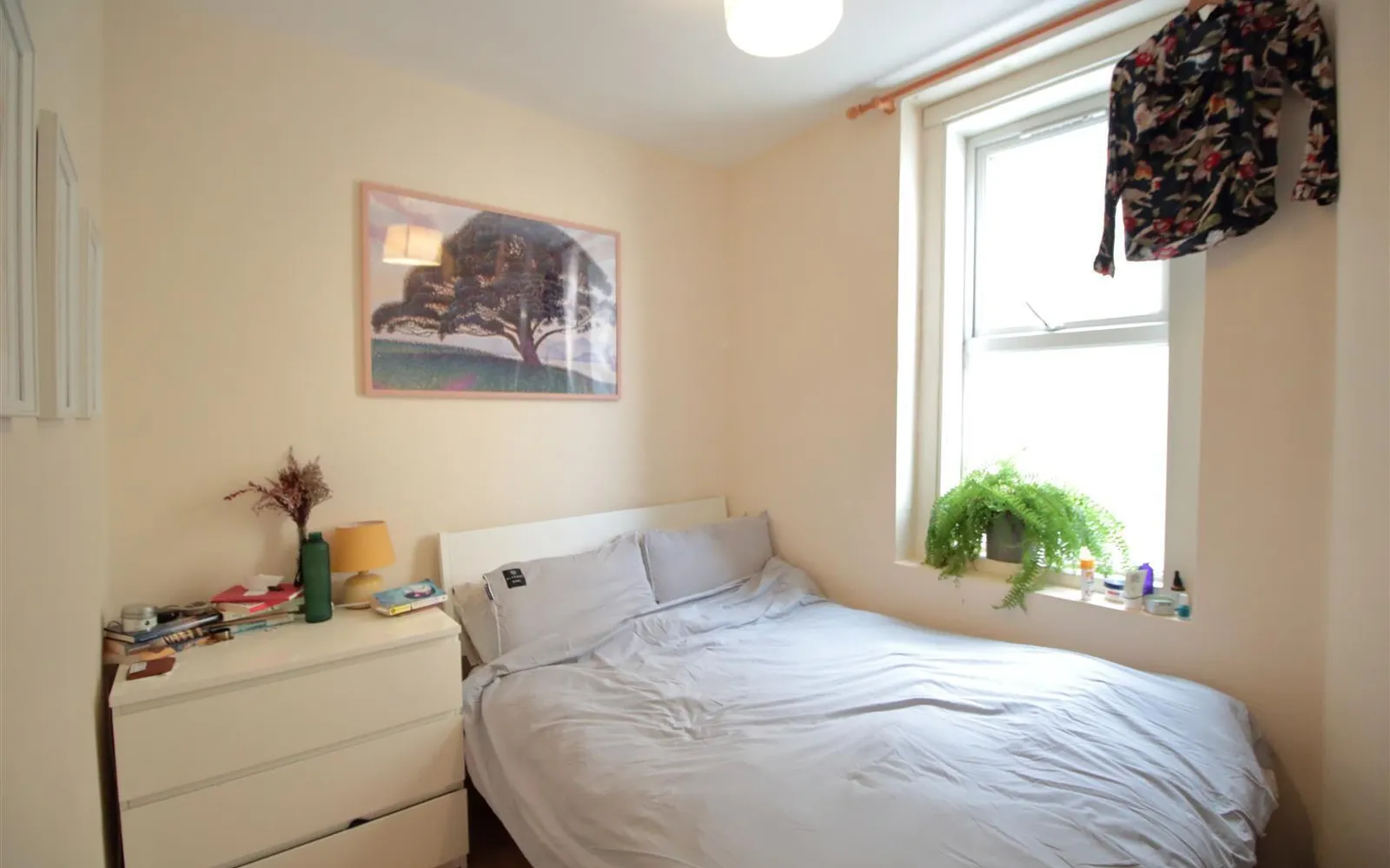 Flat Brixton Road in Greater London