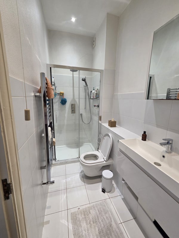 Room Este Road in Greater London