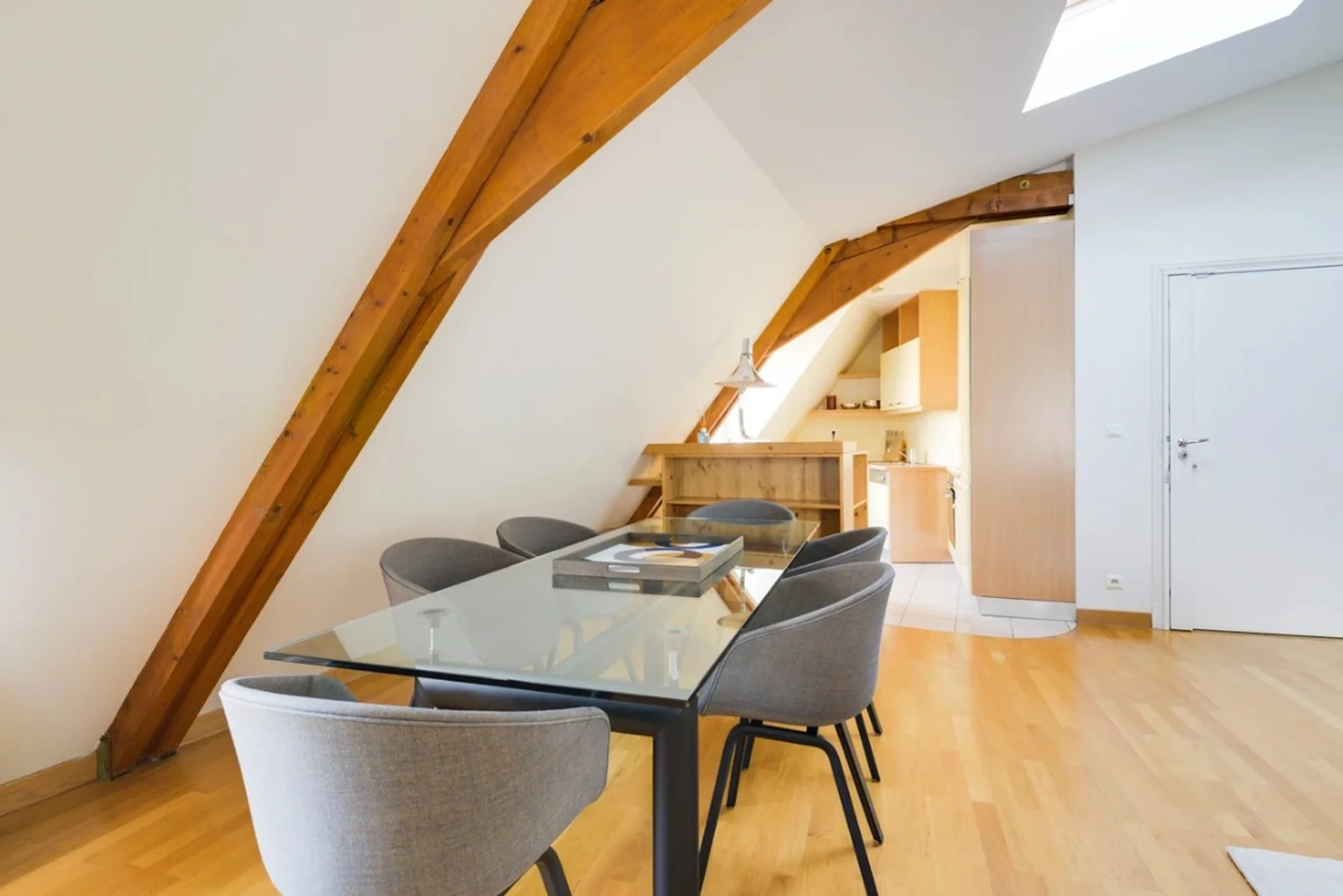 Appartement Rue Jean de La Fontaine à Paris