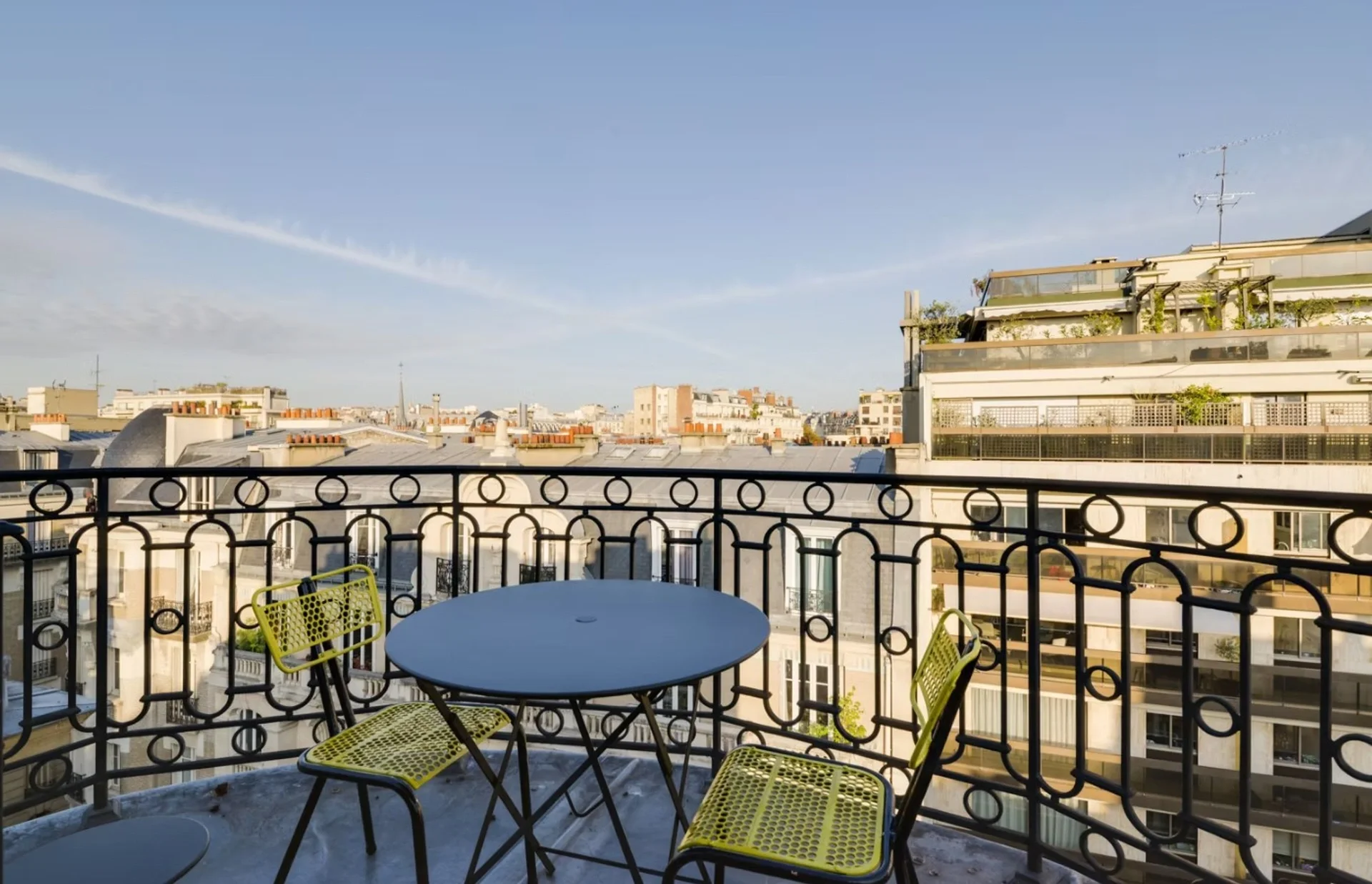 Appartement Rue Jean de La Fontaine à Paris