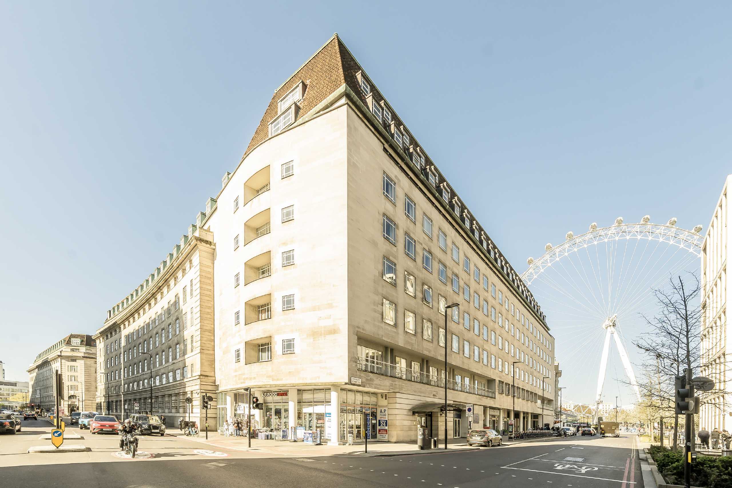 Flat York Road in Greater London