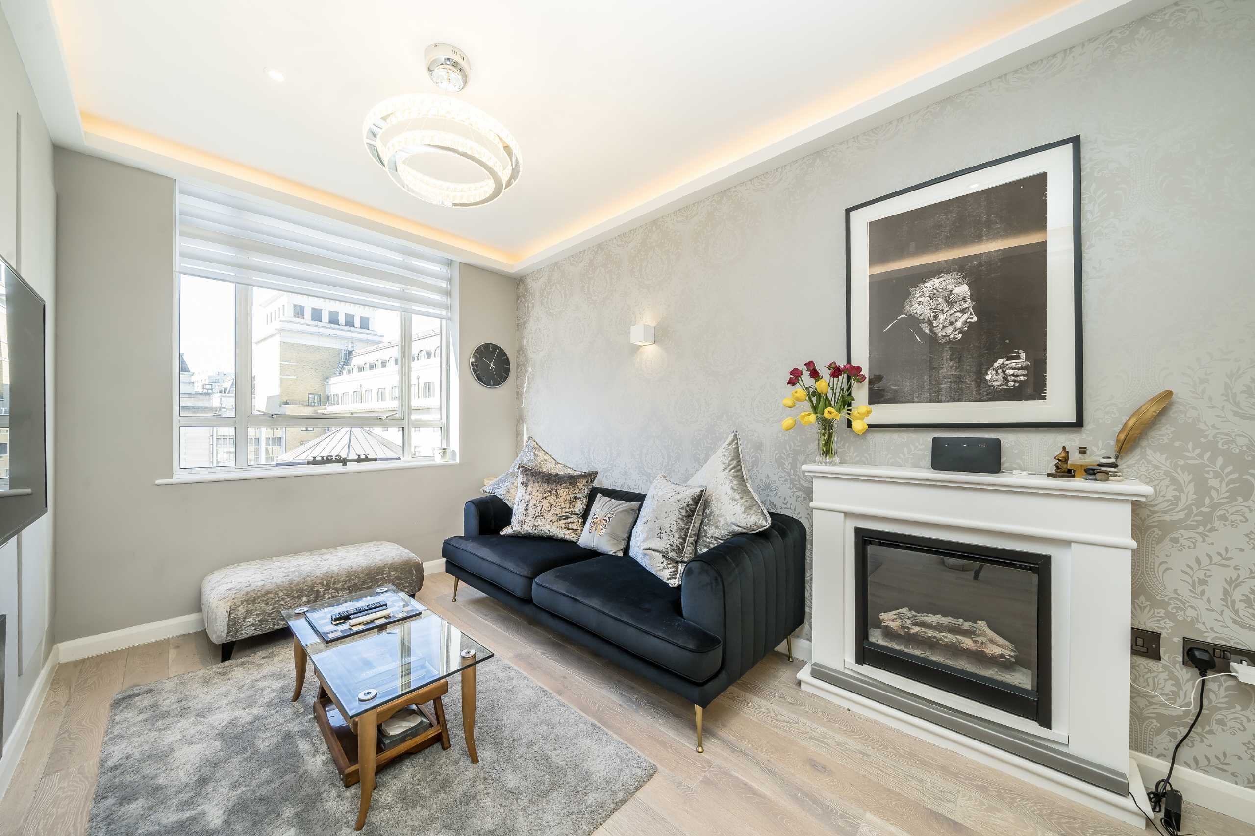 Flat York Road in Greater London