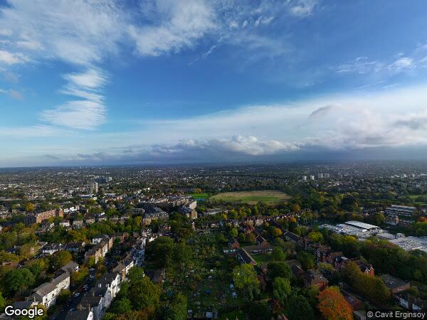 Flat Fox Hill in Greater London