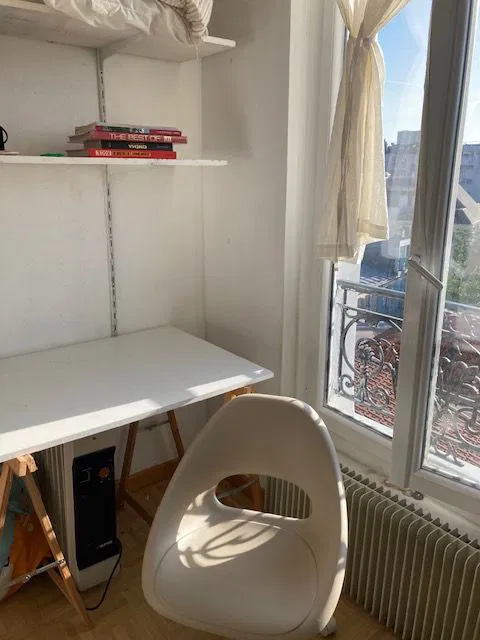 Chambre Rue Ponscarme à Paris