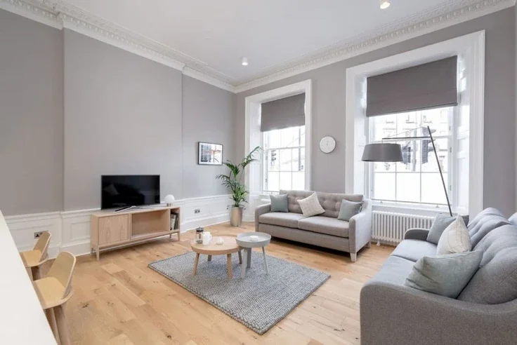 Flat Torphichen Street in City of Edinburgh