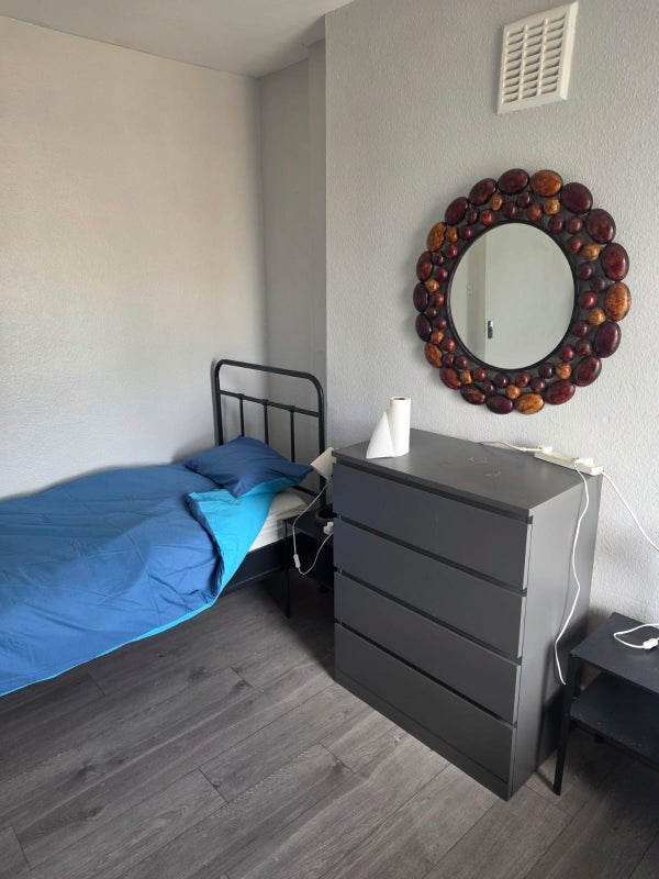 Room Brooke Road in Greater London