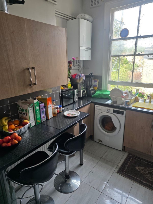 Room Brooke Road in Greater London