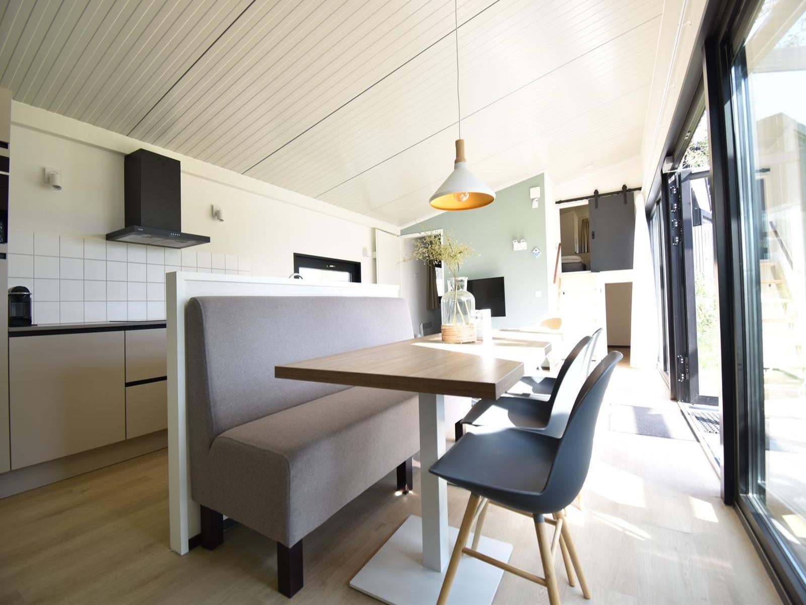 Vrijstaande woning te koop: Buitengronden 7-92, Zwartewaal