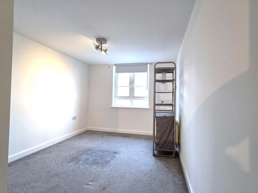 Flat Pump House Crescent in Watford