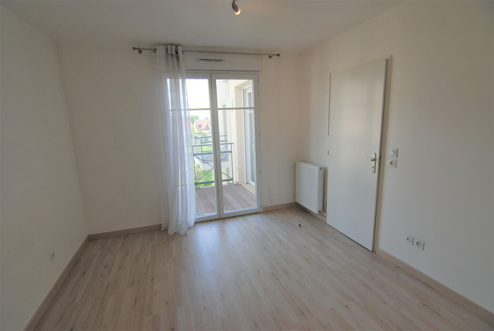 Flat Rue des Feuillantines in Ozoir-la-Ferrière