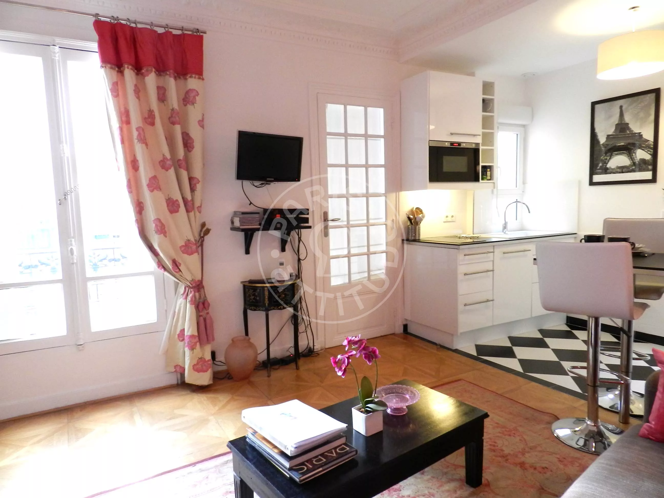 Appartement Rue Godot-de-Mauroy à Paris