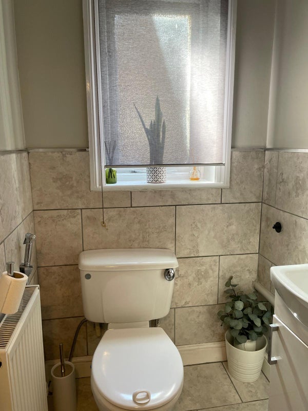 Room Corrance Road in Greater London