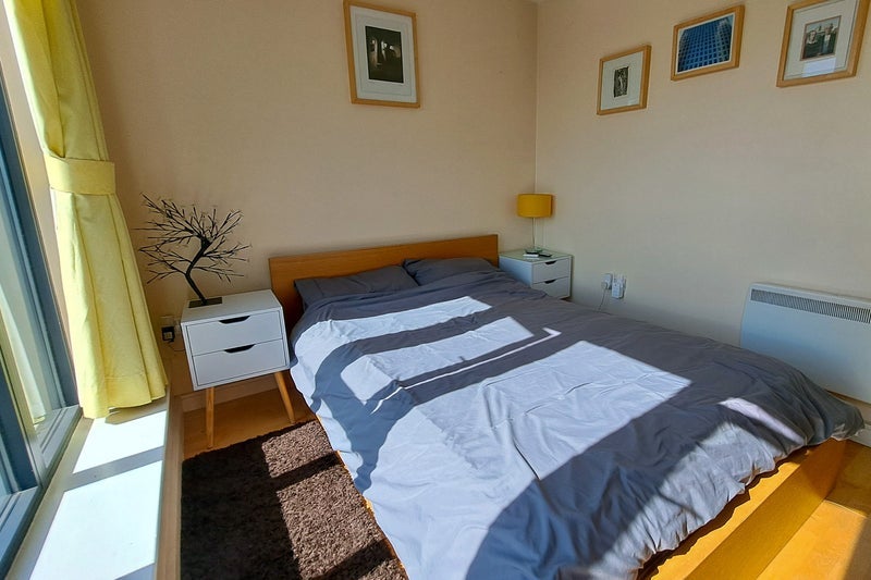 Room Fairfield Road in Greater London