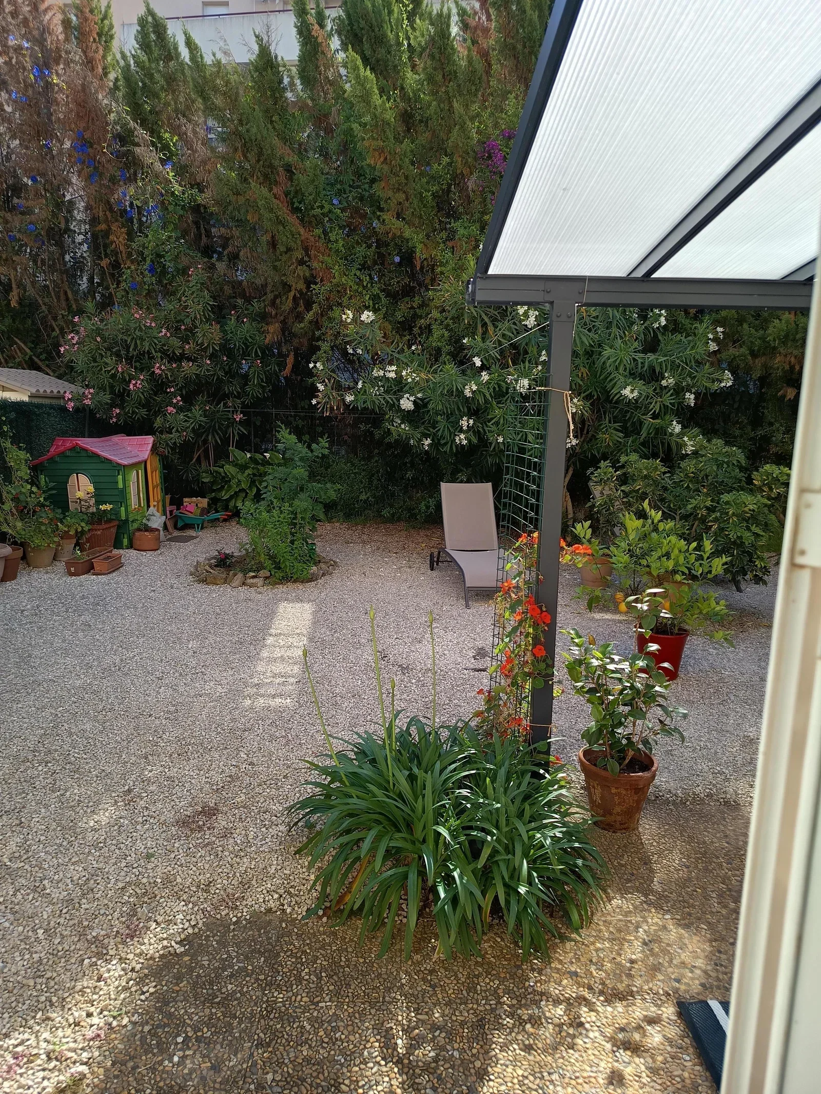 Chambre Chemin des Plateaux Fleuris à Antibes