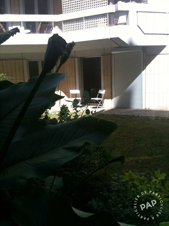 Chambre Boulevard Victor Hugo à Neuilly-sur-Seine