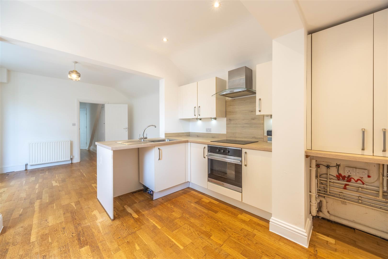 Flat Alexandra Road in Southend-on-Sea