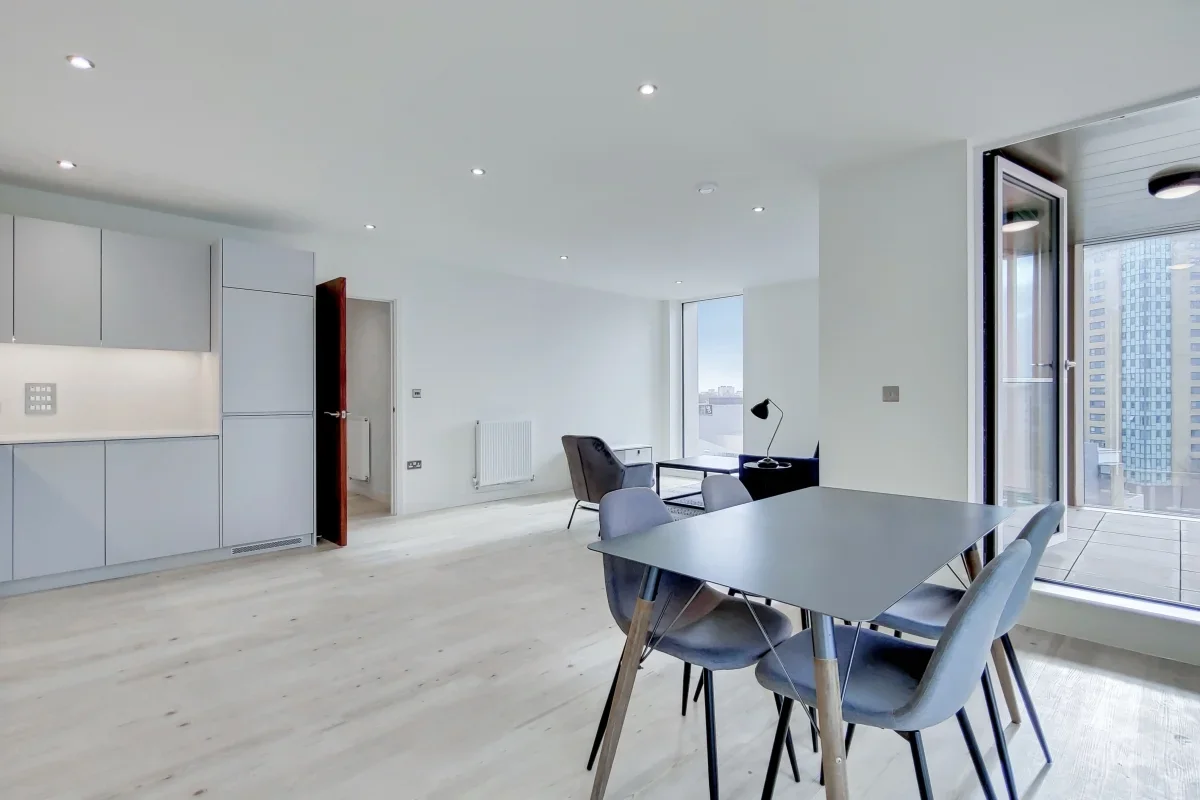 Flat Ward Road in Greater London