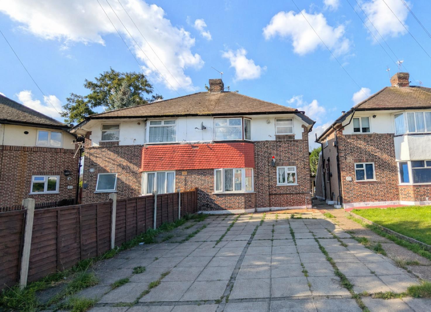 House Turpin Road in Greater London