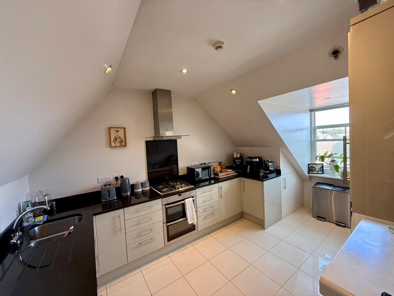 Flat Graham Road in Greater London