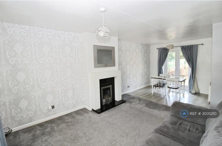 House Skipwith Close in Hull