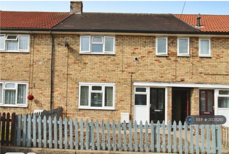 House Skipwith Close in Hull
