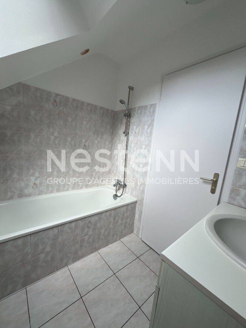 Appartement Rond-Point de la République à Locminé