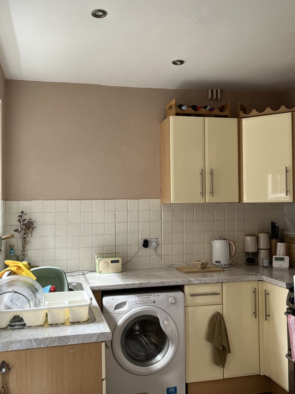 Room Harringay Avenue in Liverpool