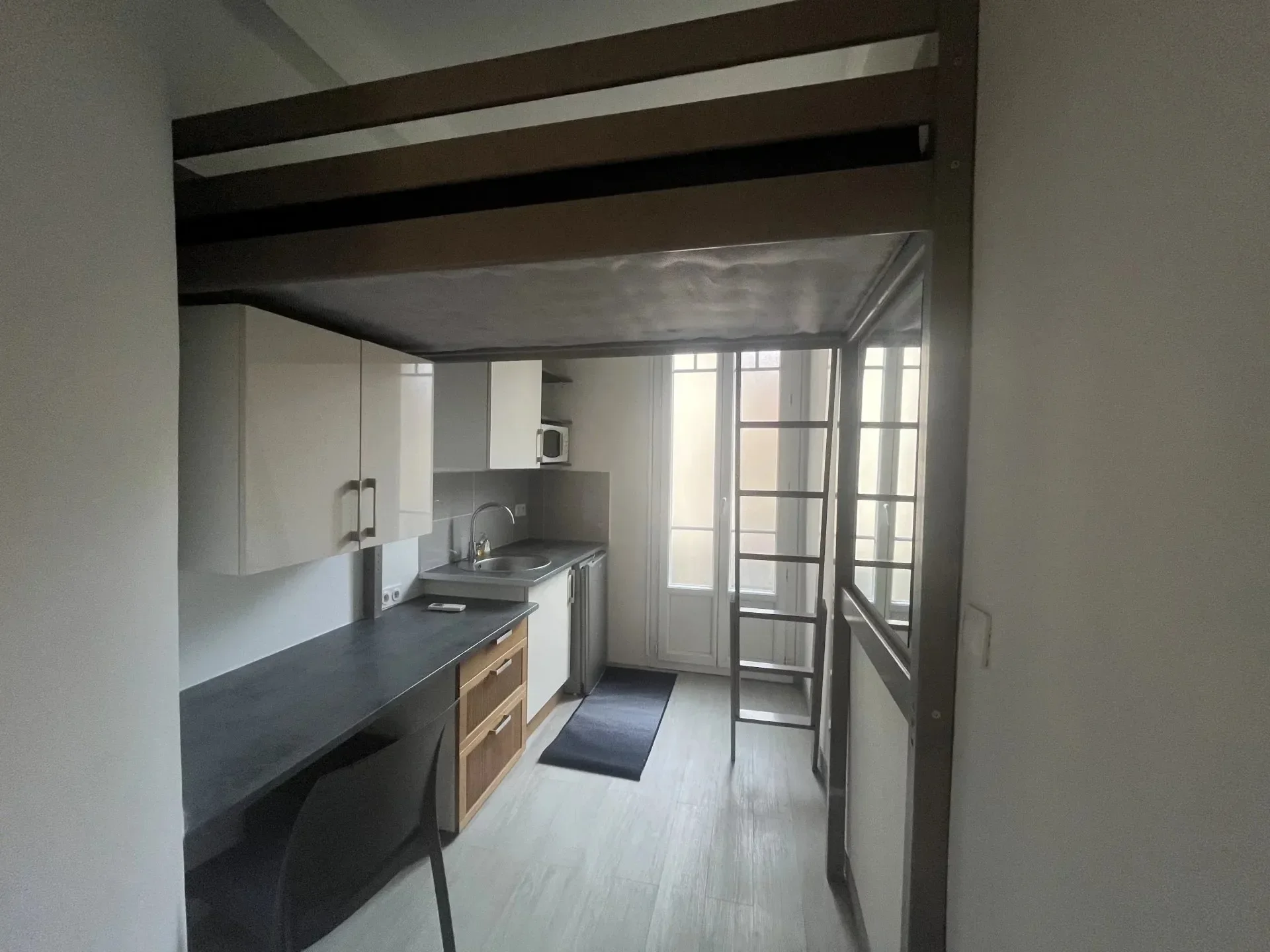 Chambre Rue Rancher à Nice